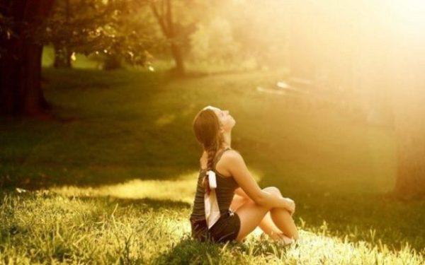 10-beneficios-increibles-de-la-luz-solar-recibiendo-luz-optimiza-el-metabolismo